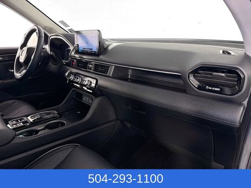 Used 2025 Honda Pilot Elite image 33