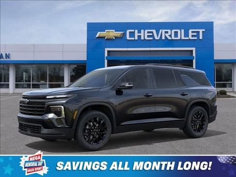 New 2026 Chevrolet Traverse LT w/ Midnight/Sport Edition AWD/4WD image 2