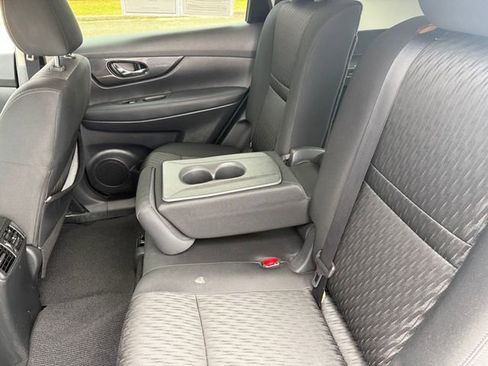 Used 2020 Nissan Rogue SV image 62