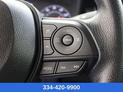 Used 2025 Toyota Corolla LE w/ Convenience Package image 24