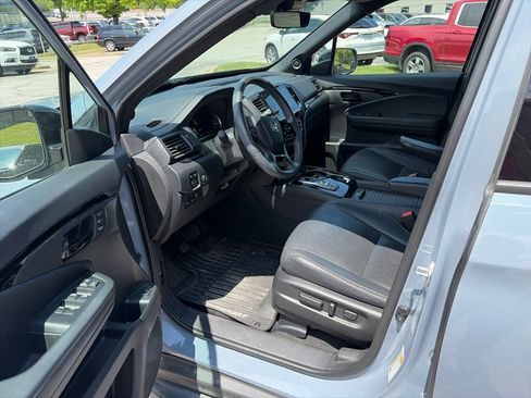 Used 2023 Honda Passport Elite image 10