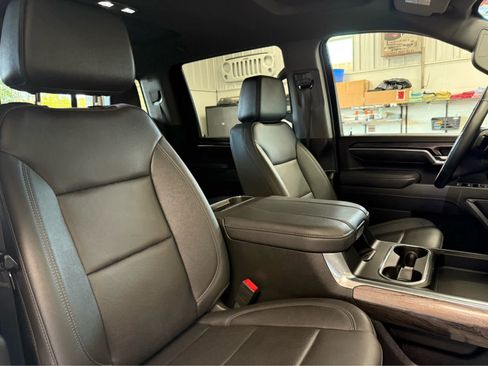 Used 2025 Chevrolet Silverado 3500 LTZ w/ LTZ Plus Package image 35