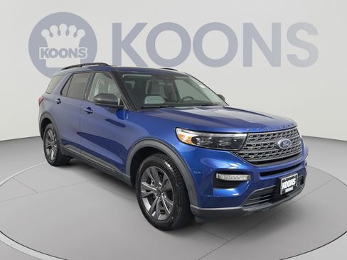 Used 2021 Ford Explorer XLT w/ Equipment Group 202A AWD/4WD image 10