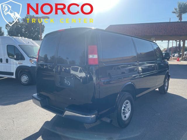 Used 2015 Chevrolet Express 2500 RWD image 8