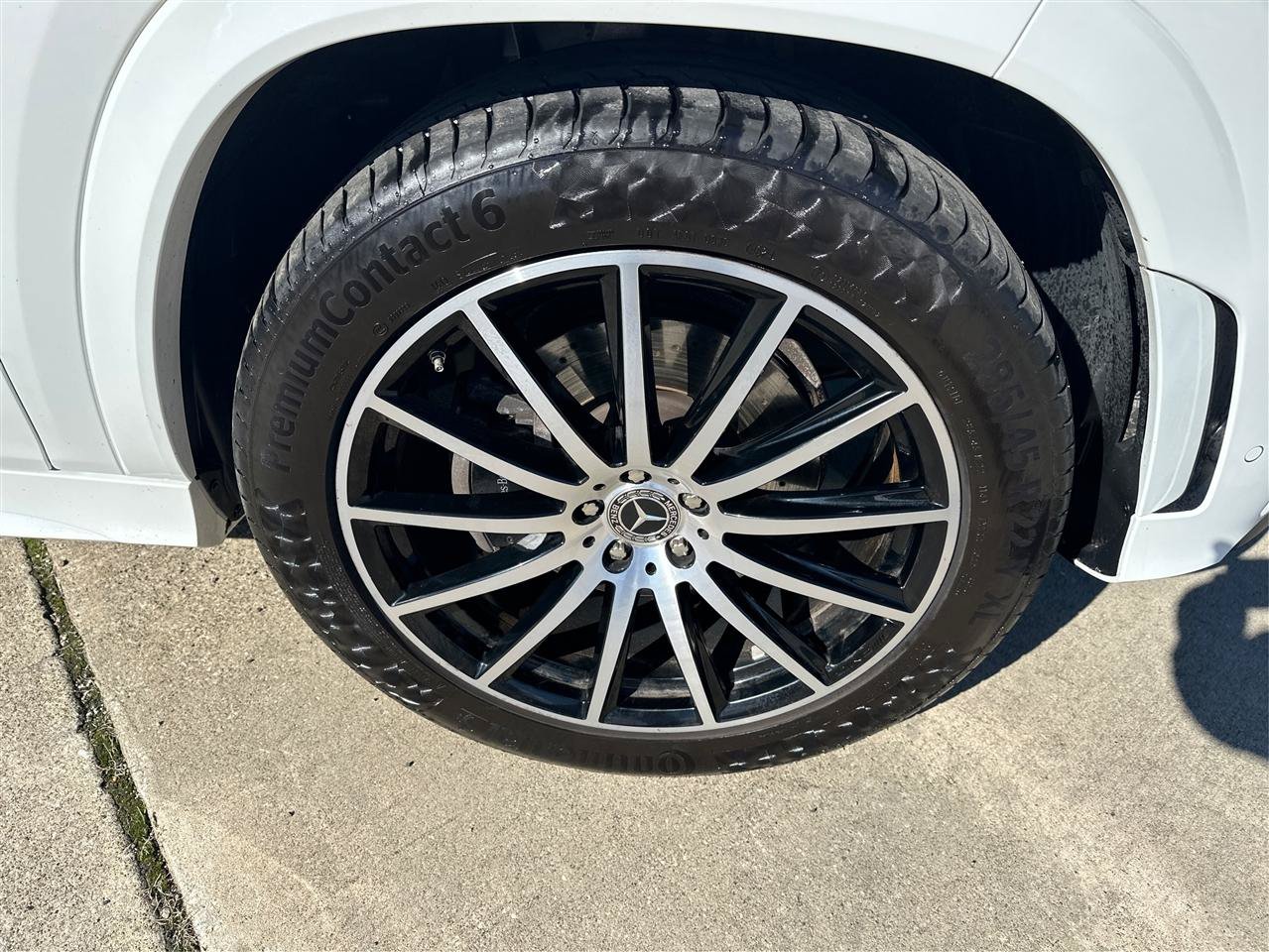 Used 2023 Mercedes-Benz GLS 450 4MATIC w/ AMG Line Exterior image 29