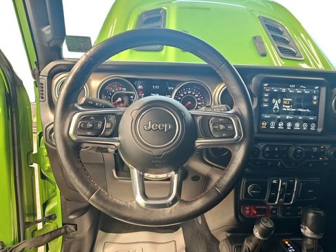 Used 2018 Jeep Wrangler Unlimited Rubicon w/ Dual Top Group AWD/4WD image 12