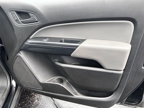 Used 2018 Chevrolet Colorado W/T w/ WT Convenience Package image 14