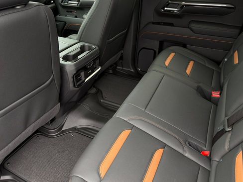 New 2026 GMC Sierra 1500 AT4 w/ AT4 Premium Package AWD/4WD image 10