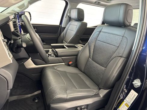 Used 2024 Toyota Tundra Limited AWD/4WD image 15