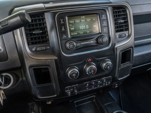 Used 2018 RAM 2500 Tradesman w/ Chrome Appearance Group AWD/4WD image 26