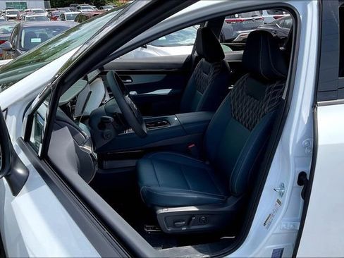 Used 2025 Nissan Murano Platinum w/ Cargo Package image 8