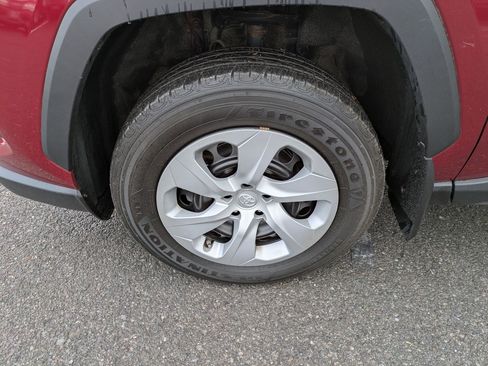 Used 2023 Toyota RAV4 LE image 22