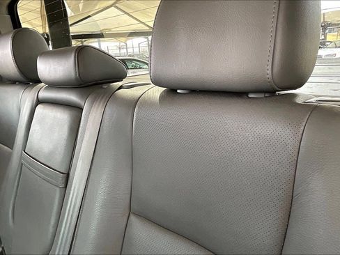 Used 2012 Toyota Tundra Limited w/ Platinum Pkg image 21