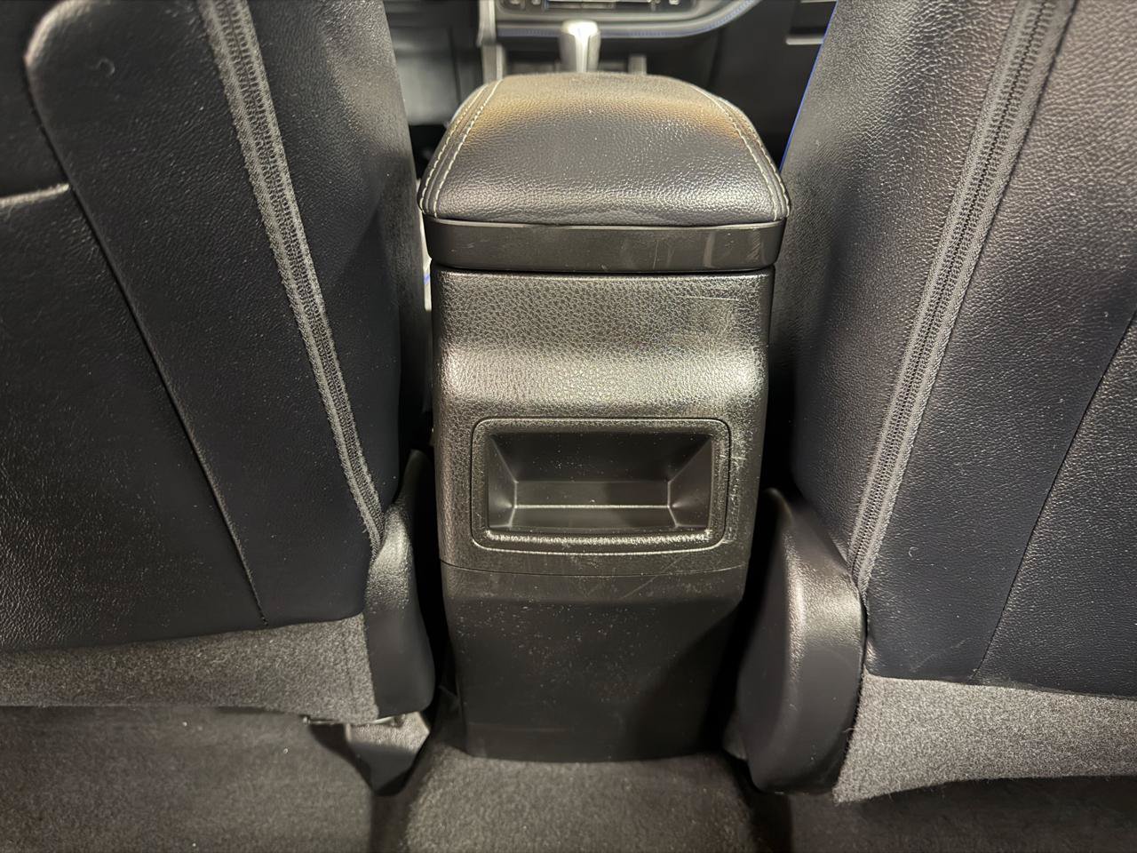Used 2019 Toyota Corolla SE FWD image 24