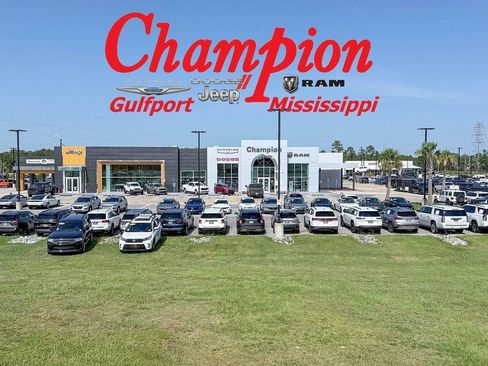 Used 2025 Volkswagen Atlas SE image 39