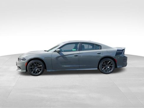 Used 2017 Dodge Charger R/T RWD image 4