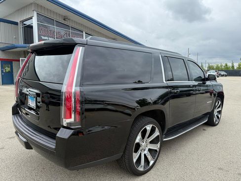 Used 2016 GMC Yukon XL SLT w/ HD Trailering Package AWD/4WD image 8