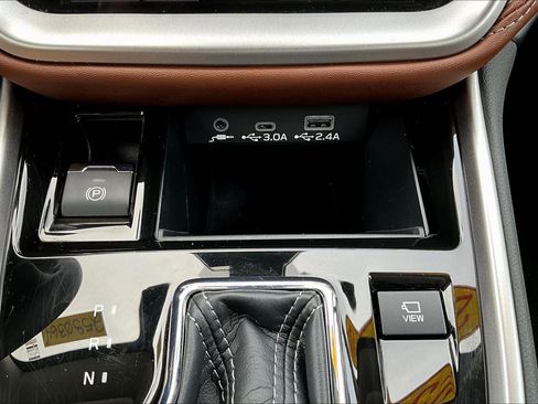 Used 2025 Subaru Outback Touring XT image 28