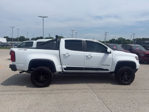 Used 2022 Chevrolet Colorado ZR2 w/ ZR2 Dusk Special Edition AWD/4WD image 4