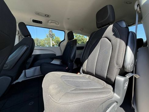 Used 2023 Chrysler Voyager LX FWD image 35