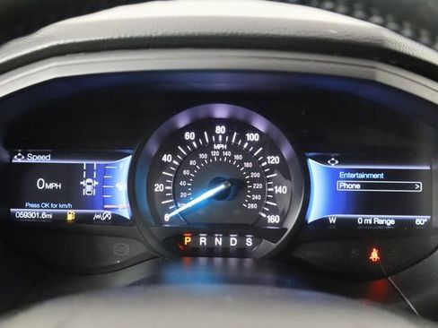 Used 2022 Ford Edge Titanium AWD/4WD image 12