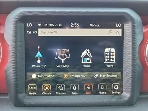 Used 2022 Jeep Gladiator Rubicon w/ Cold Weather Group AWD/4WD image 21
