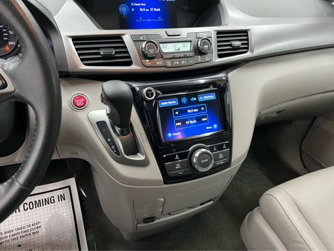 Used 2017 Honda Odyssey EX-L image 30
