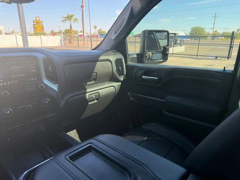 Used 2020 Chevrolet Silverado 2500 LTZ w/ LTZ Plus Package AWD/4WD image 22