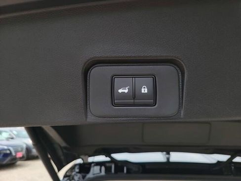 New 2025 Nissan Rogue SV image 7