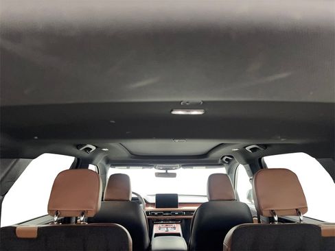 Used 2022 Lincoln Aviator Reserve w/ Equipment Group 201A image 71