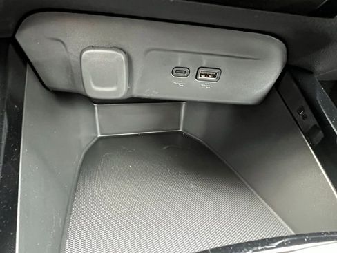 New 2026 Chevrolet Trax LT w/ LT Convenience Package FWD image 38