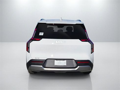 New 2026 Kia EV9 Wind image 7