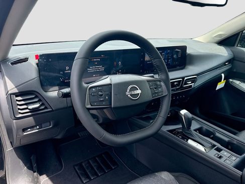 New 2026 Nissan Sentra SV FWD image 9