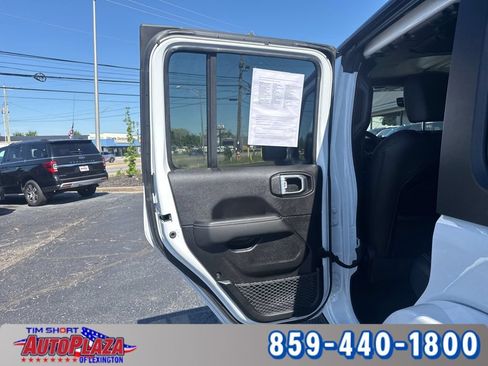 Used 2023 Jeep Wrangler Unlimited Sahara w/ Cold Weather Group AWD/4WD image 39