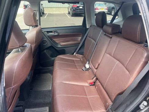 Used 2017 Subaru Forester 2.5i Touring w/ Popular Package #2 AWD/4WD image 17