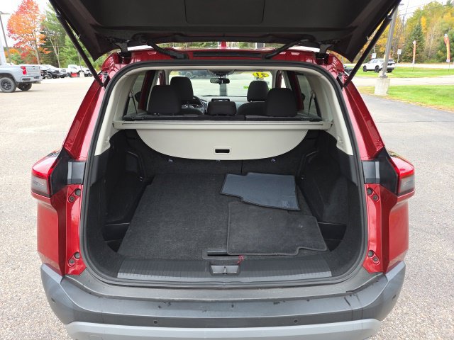 Used 2021 Nissan Rogue SV AWD/4WD image 17