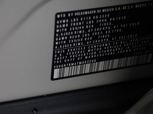 New 2026 Volkswagen Tiguan SE R-Line image 23