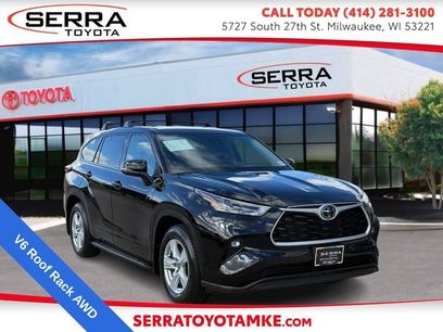 Used 2022 Toyota Highlander LE