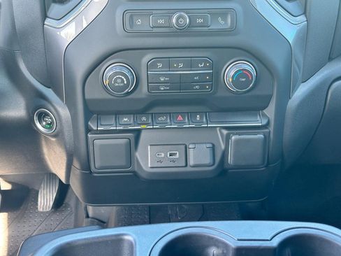 Used 2022 Chevrolet Silverado 1500 Custom AWD/4WD image 14