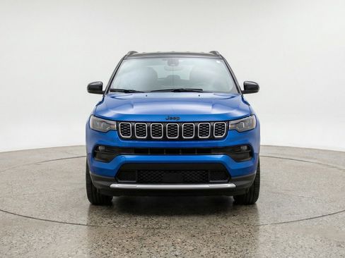 Used 2025 Jeep Compass Limited image 2