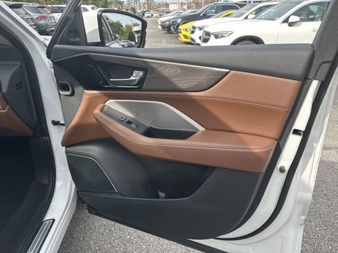 Used 2023 Acura MDX SH-AWD w/ Advance Package image 34