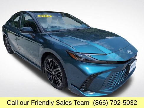 Used 2025 Toyota Camry XSE AWD/4WD image 8