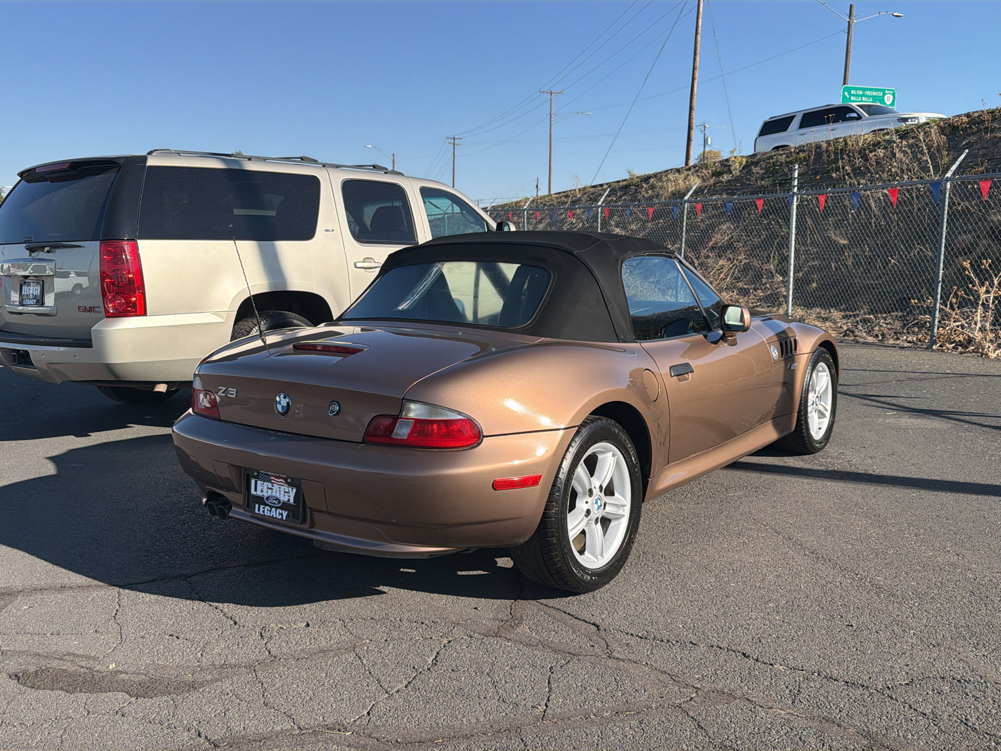 Used 2002 BMW Z3 2.5i RWD image 5