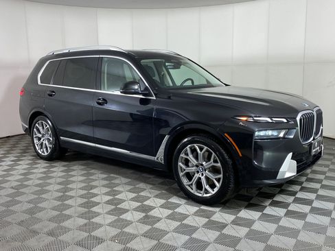 Certified 2025 BMW X7 xDrive40i image 7