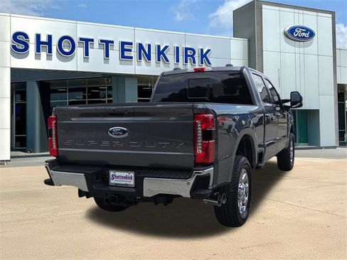 New 2025 Ford F250 Lariat w/ Lariat Ultimate Package image 8