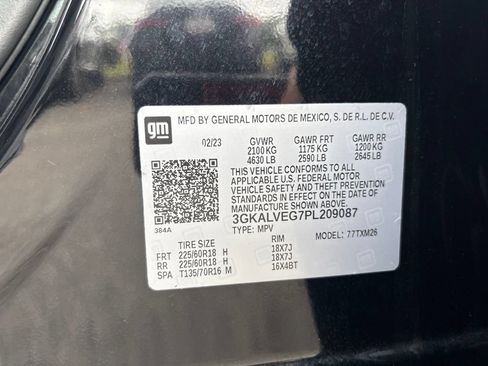 Used 2023 GMC Terrain SLT AWD/4WD image 10