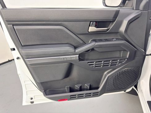 Used 2024 Toyota Tacoma TRD Off-Road image 40