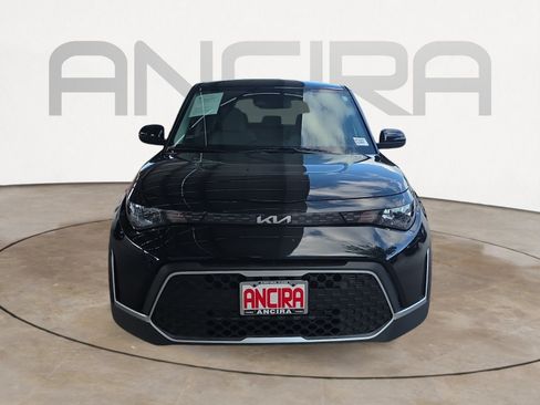 Certified 2025 Kia Soul LX w/ LX Technology Package FWD image 3