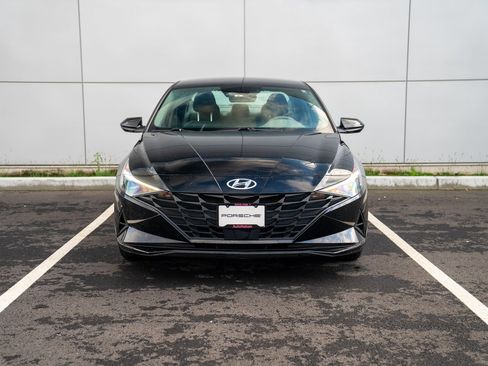 Used 2021 Hyundai Elantra SEL w/ Convenience Package image 6