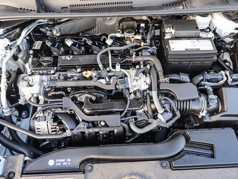 Used 2024 Toyota Corolla LE image 28